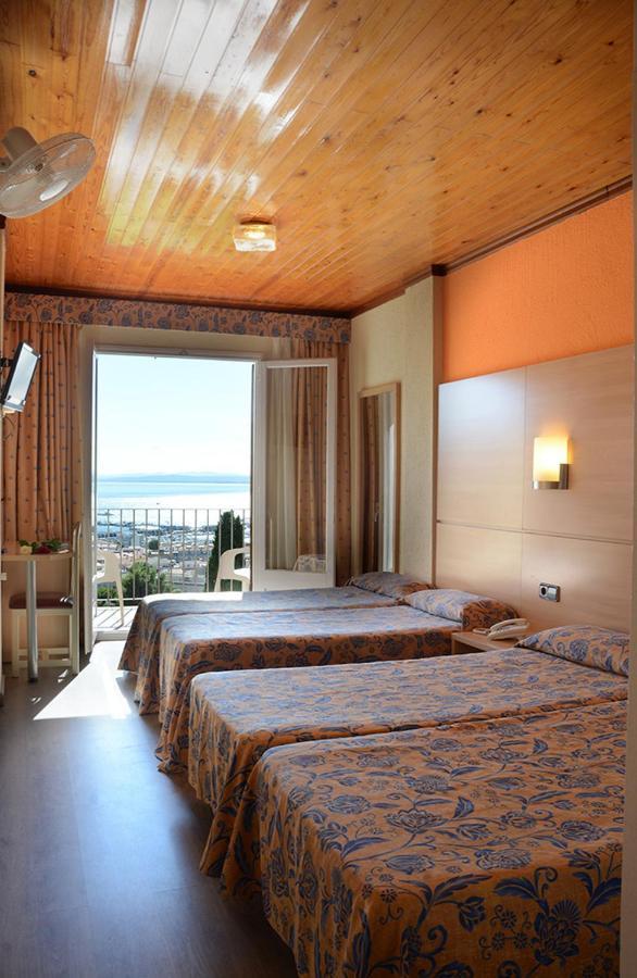רוזס Hotel Grecs מראה חיצוני תמונה