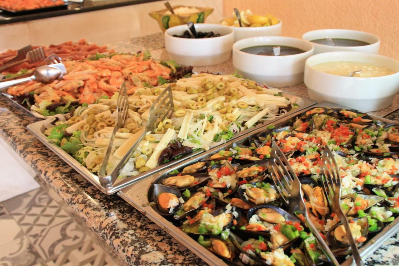 רוזס Hotel Grecs מראה חיצוני תמונה