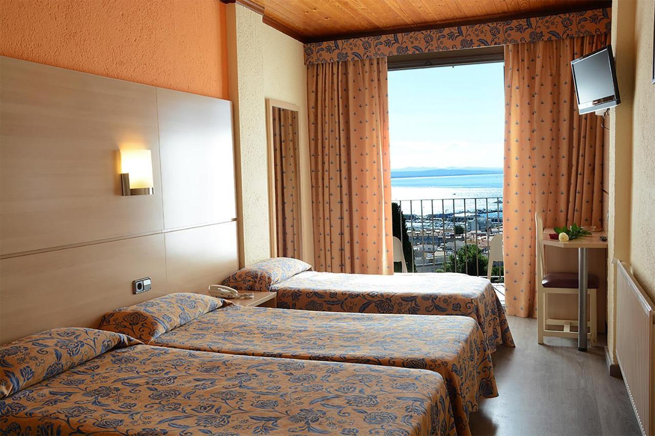 רוזס Hotel Grecs מראה חיצוני תמונה